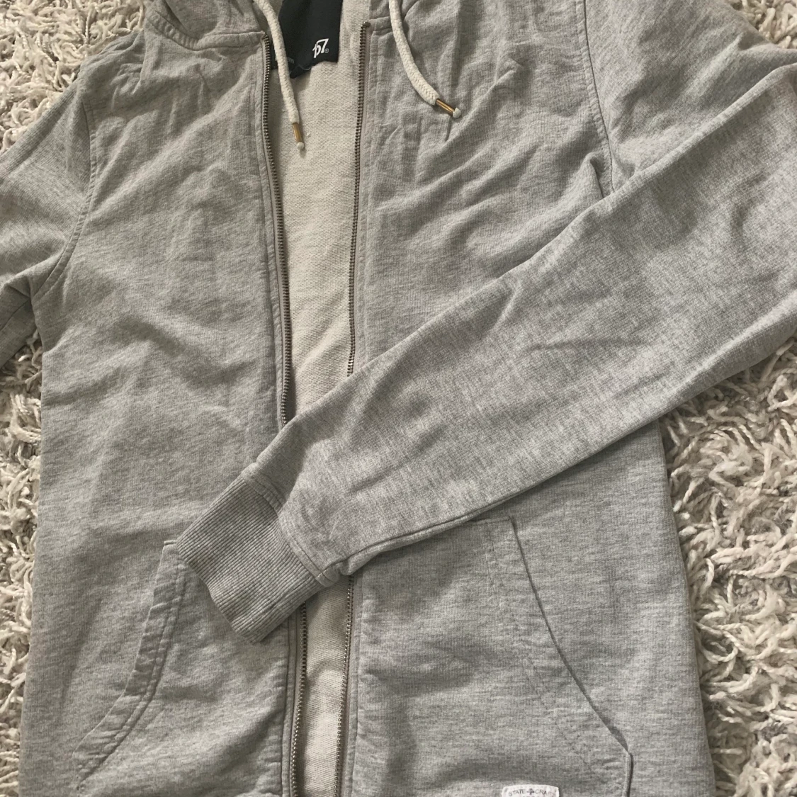 Grå zip up hoodie - 90
