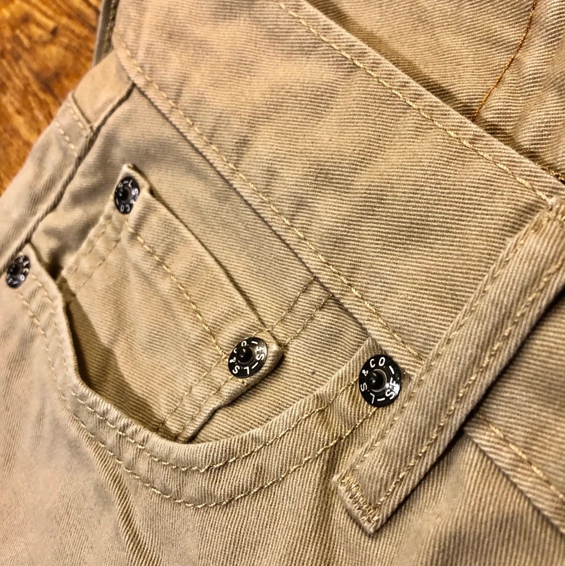 Levis Strauss 510,  Beige W30, L30 - 91