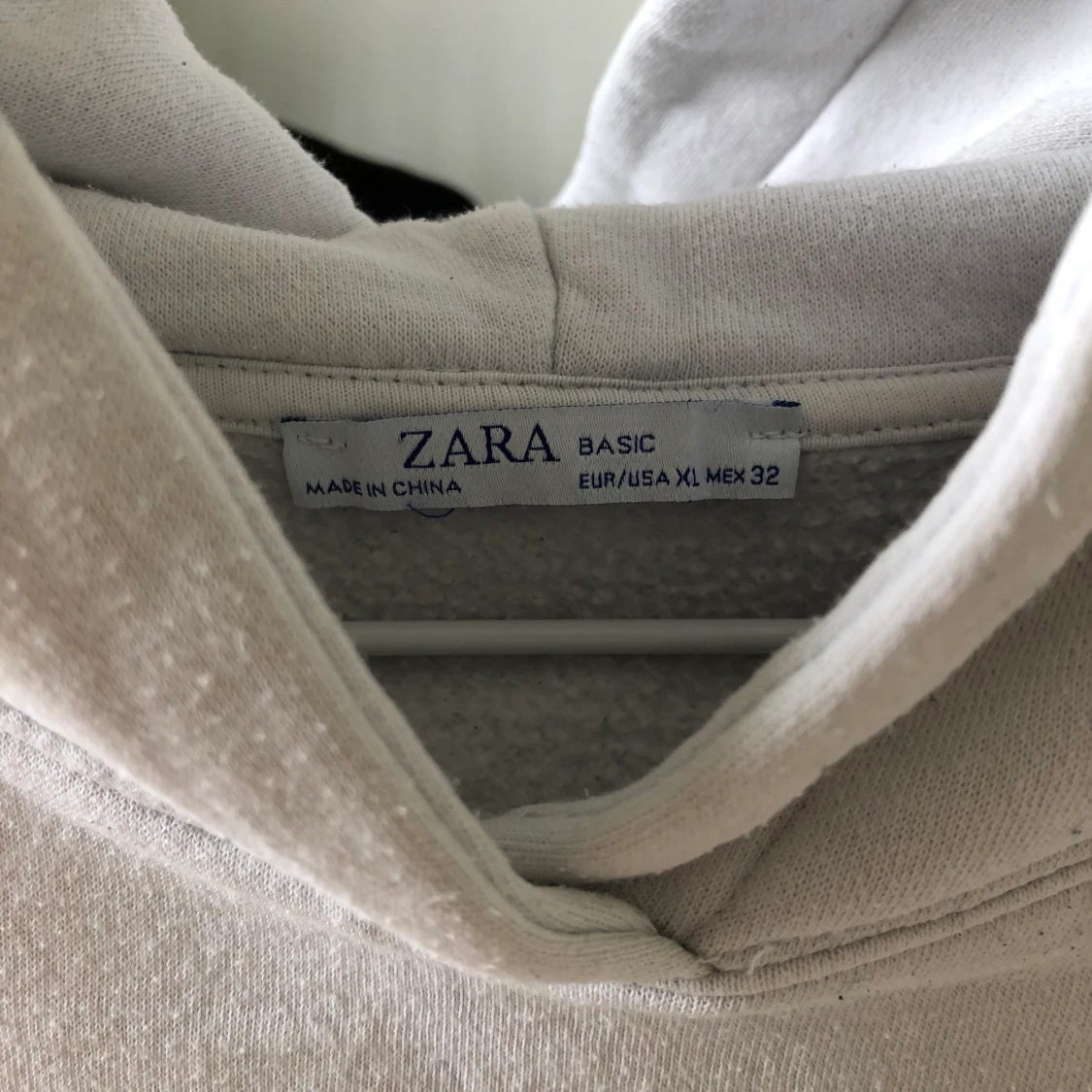 croppad vit hoodie - 91