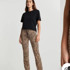 Gina mjukis - Leopard mjukis från gina använt 5 gånger max storlek s
