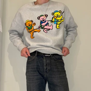 Crew Neck Tröja CTM - Sällsynt Chinatown Market x Grateful Dead PMA Crewneck. Fint skick.  