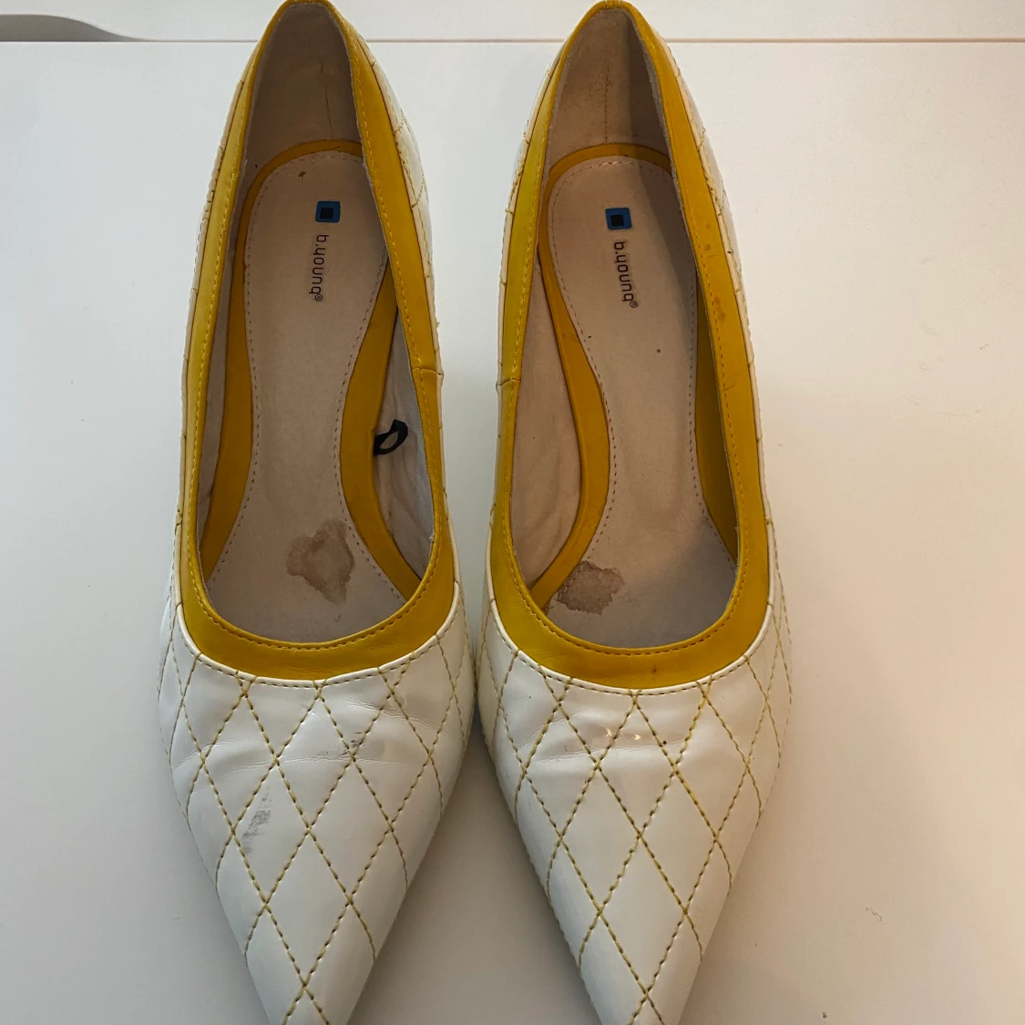 Vit-gula Rutiga klackar - Bunoh.q - 90