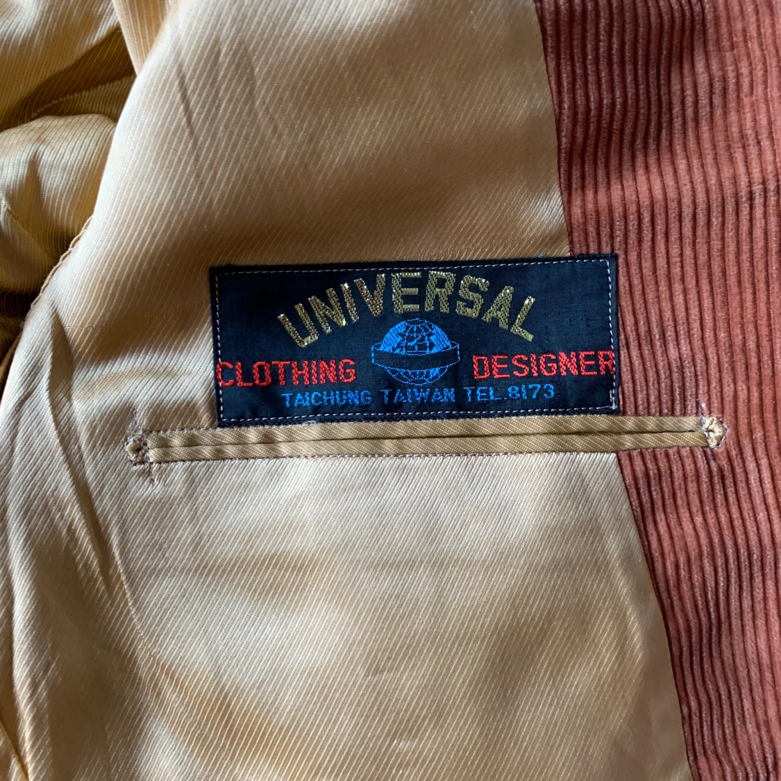 Kavaj från Universal  - 91