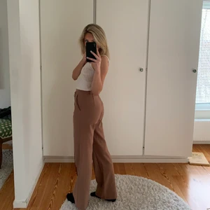 Venderbys byxor - Bruna byxor från venderbys, använd få gånger storlek s