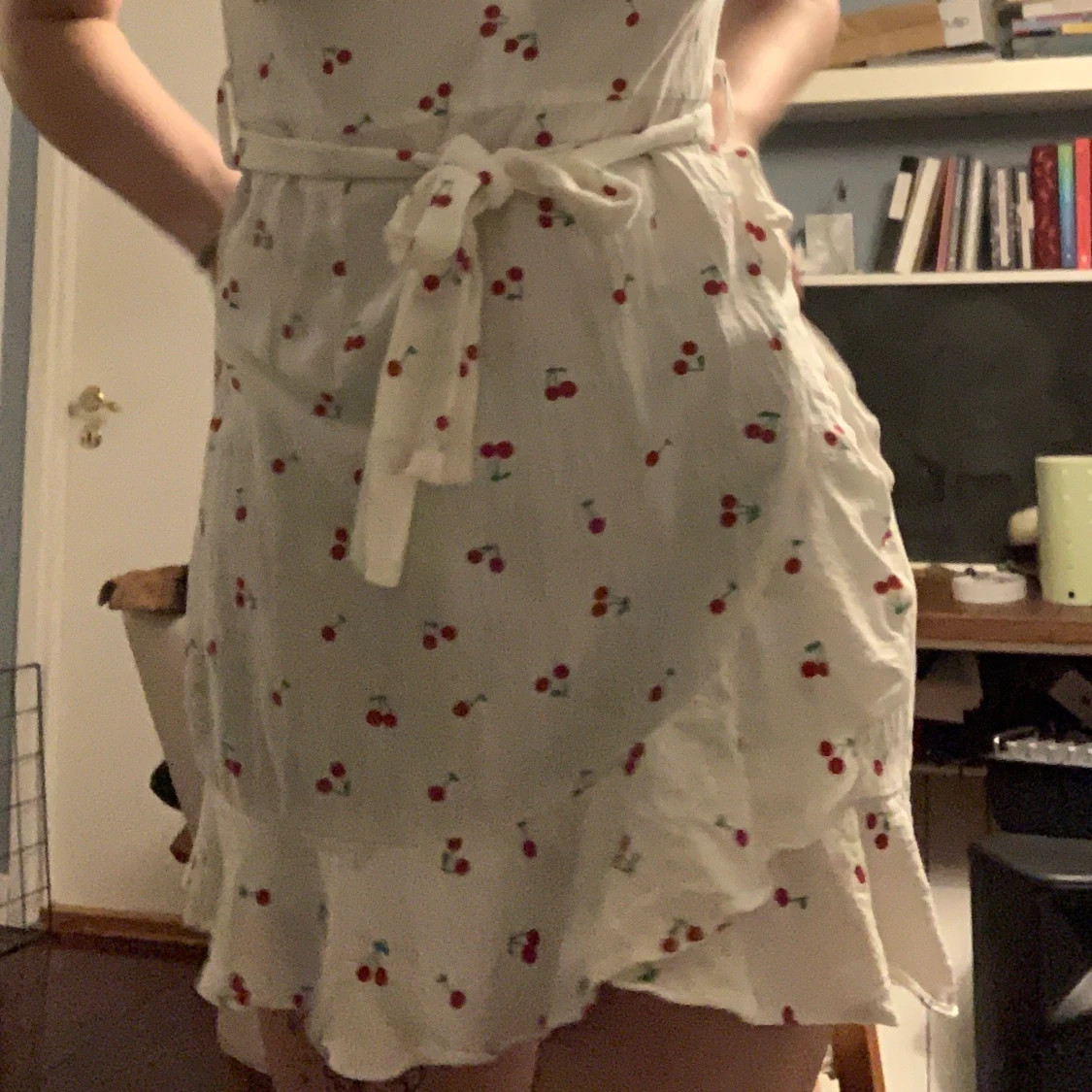 Klänning med körsbär  - 91