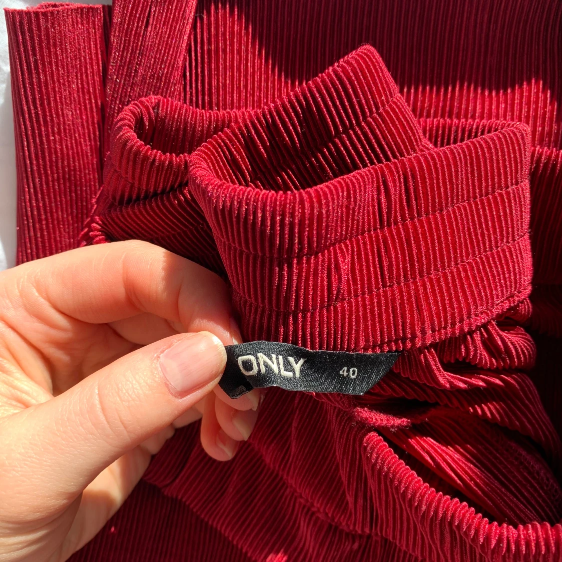 only, röda byxor, strl 40 - 91