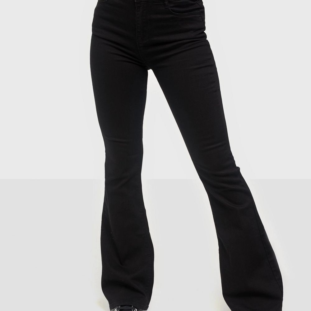 Svarta bootcut jeans | Plick Second Hand
