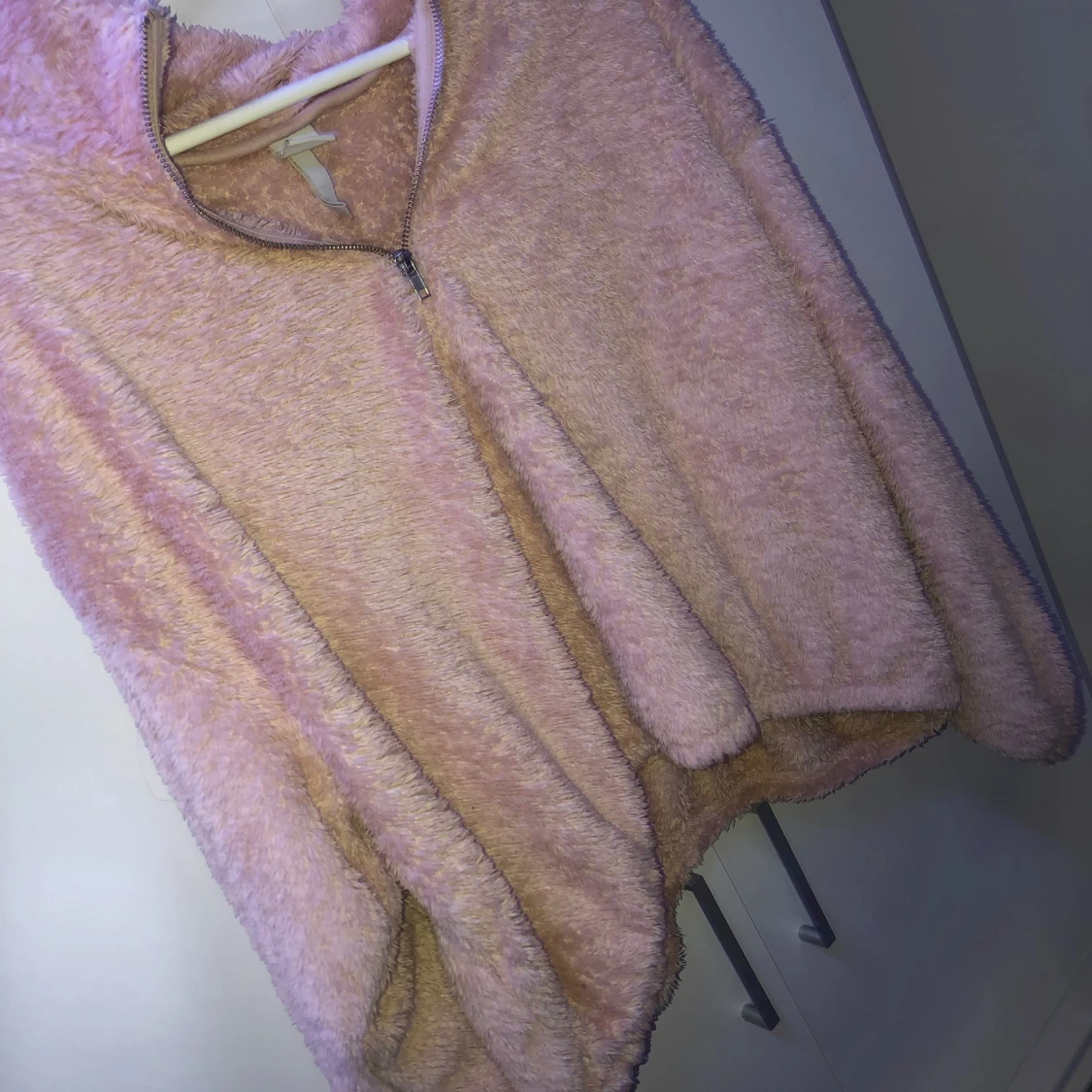 fluffig långärmad tröja