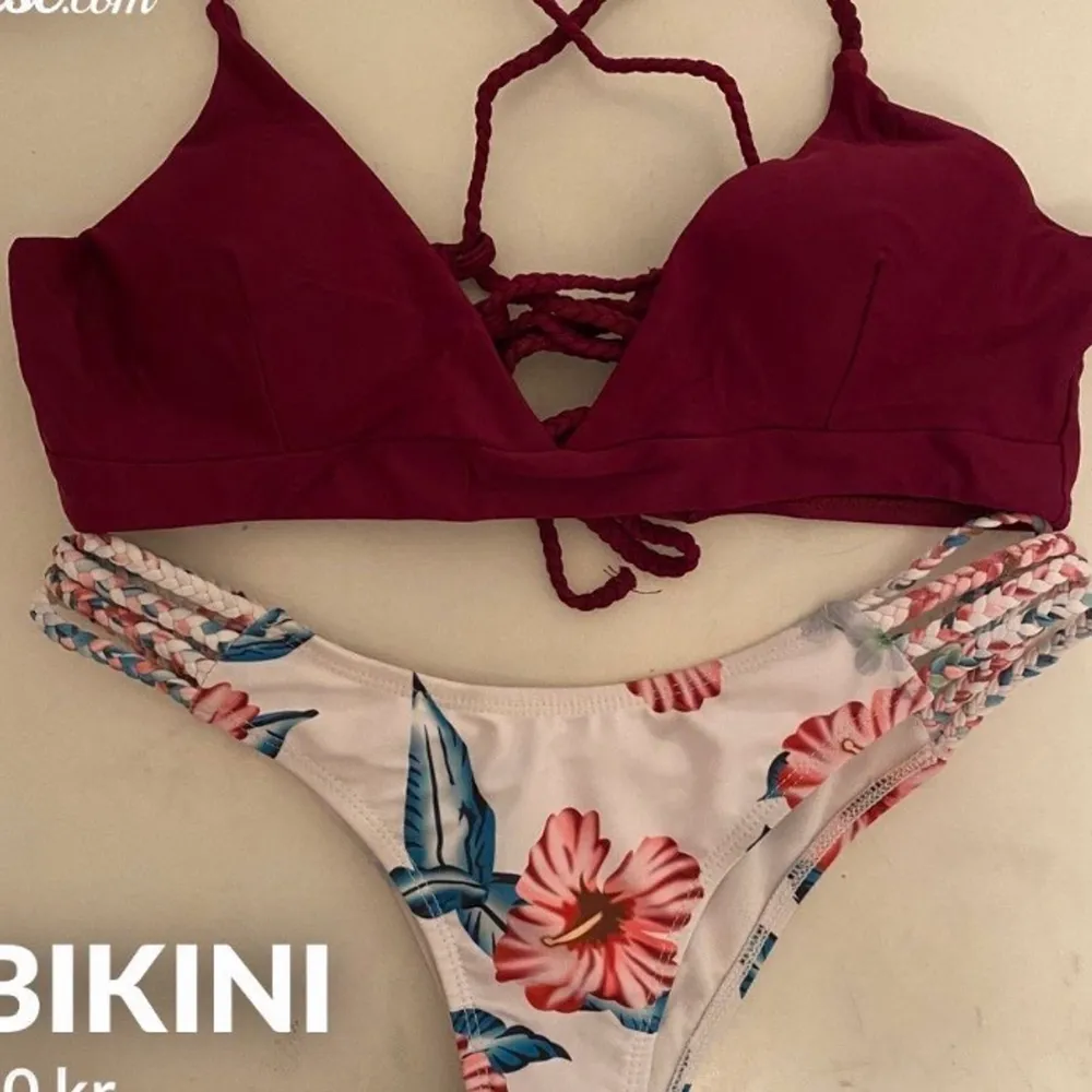 Fin bikini från zaful, toppen är använd en gång och underdelen Max 3 så den är i mycket fint skick. Skulle säga att den passar xs/s då man kan justera överdelens storlek💗. Hoodies.