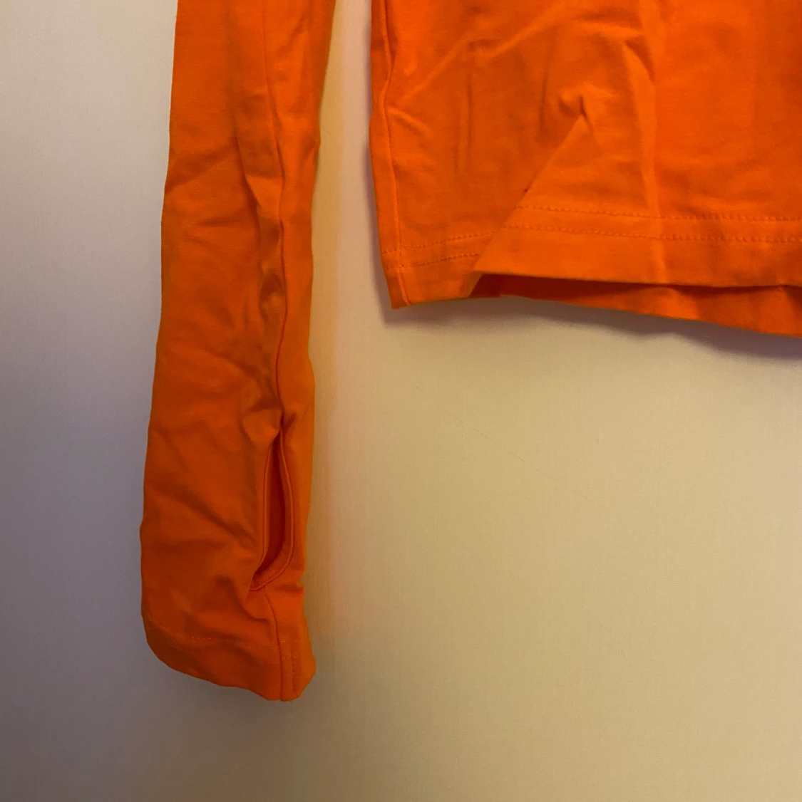 Orange tajt tröja - 91