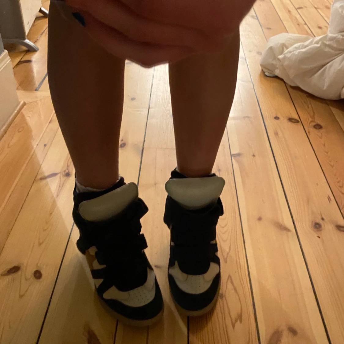 Unika isabel marants  - 91