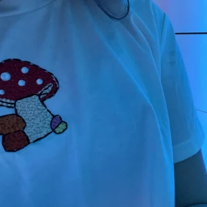 🍄Magtröja🍄 - Strl XS/S, från Shein, Bra kvalitet, använd 1-2 ggr. 