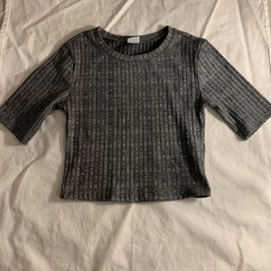 Randig kroppad tröja - Randig ,andvänd