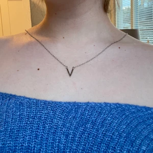 Halsband i silver - Superfint och enkelt halsband i äkta silver! Den är handgjord av min kompis morfar som är en guldsmed! One of a kind <3