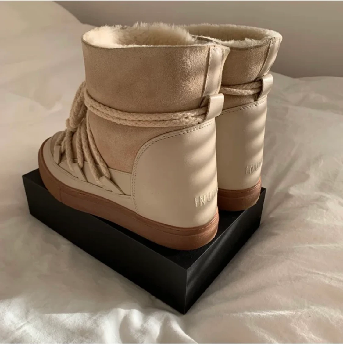 NYA UNIKII SKOR - 90