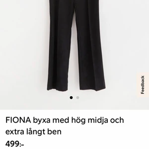 nya svarta fiona-kostymbyxor - säljer mina sprillans nya SVARTA extra långa fiona- kostymbyxor från Lindex. det är mina favoritbyxor men säljer dessa nya eftersom de tyvärr är för små för mig men kan inte lämna tillbaks de :( De är små i storleken (de bruna är större)