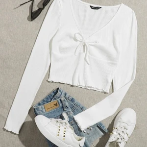 Tröja - Använd få tal gånger, ser som ny ut.