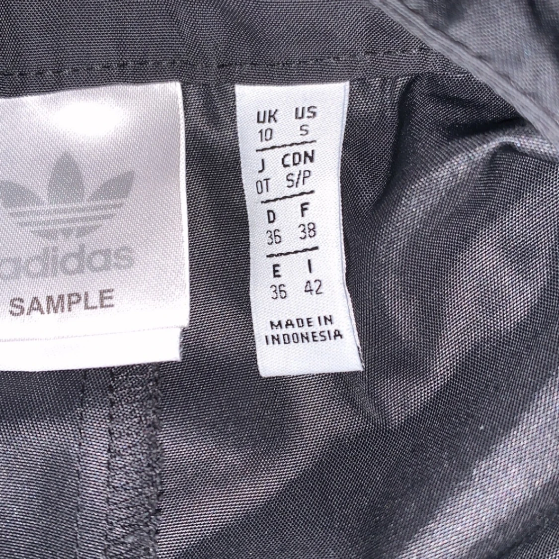Cargopants från Adidas  - 90
