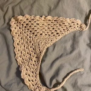 Bandana - Handgjord virkad bandana. Någon intresserad?