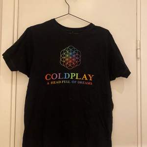 Coldplay merch 2017. Tshirt