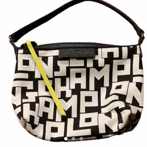 Longchamp shoulder Bag - New - Longchamp mini shoulder bag. Measurements L 23cm H 16cm