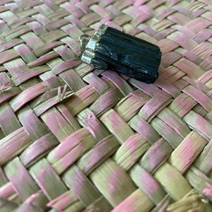 Turnalin hänge - Turmalin hänge för halsband. 