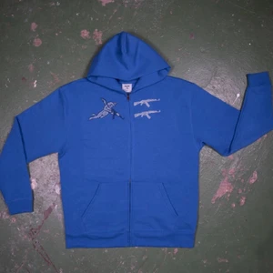 One of One - blå one of one zip hoodie helt oanvänd - Ledande bud 1200 kr