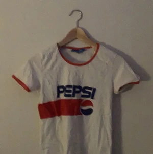 Pepsi t-shirt - Fin men har ingen användning för den längre 