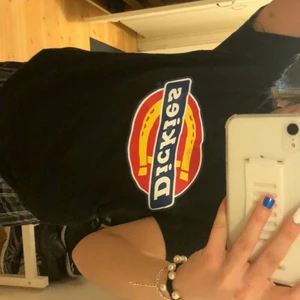 Dickies  - T-shirts som ej kommer till användning längre! Bra skick och pris kan diskuteras!!