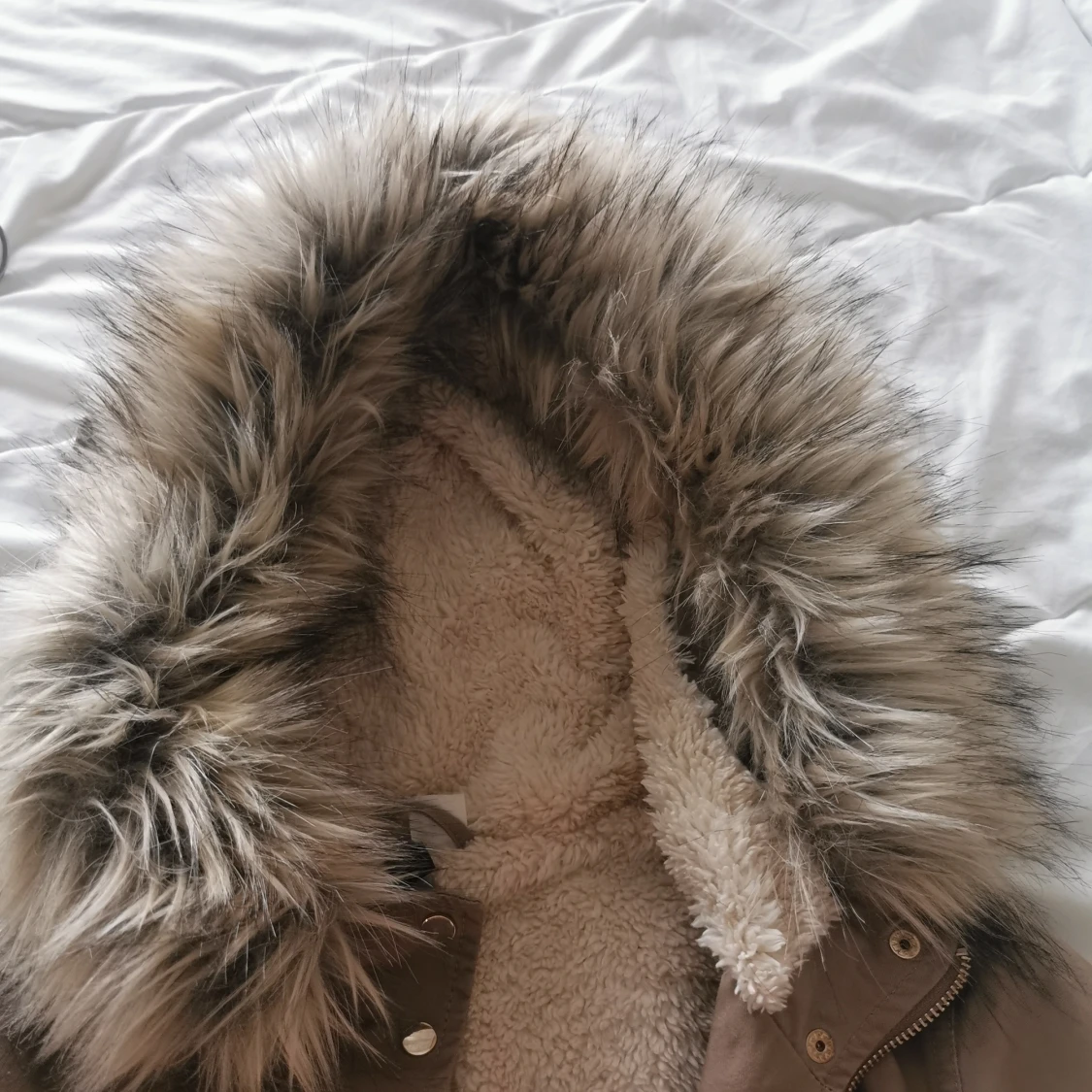 Jacka med pälskrage från H&M - 91