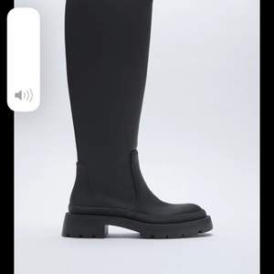Söker dessa boots från Zara i svart och storlek 36. Vill ni sälja så skriv gärna! 😊😊