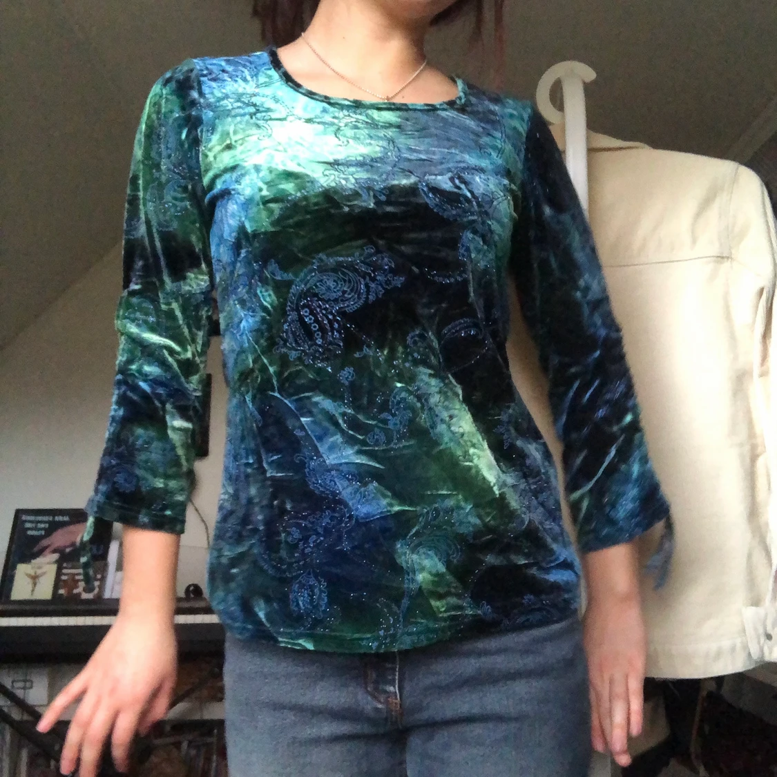 Långärmad sammet tröja coola detaljer - 90