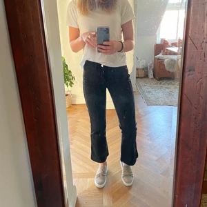 FK jeans - Säljer dessa FK jeans som tyvärr inte kommer till användning längre💛