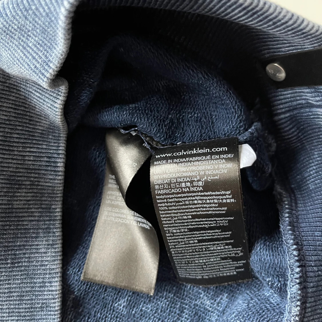 Calvin Klein  - 91