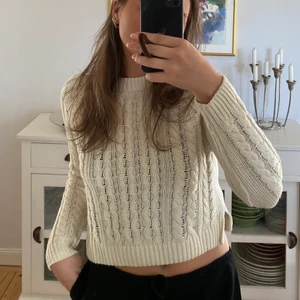 Kabelstickad - Fin stickad tröja. 