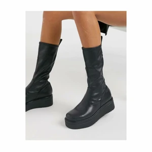 Vagabond tara  - Coolaste skorna! Änvänder de inte lika mycket som jag trodde jag skulle göra, så därav säljer jag. Verkligen toppenskick! Knappt använda☆☆☆ 