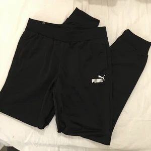 Puma mjukisbyxor - Stl xs helt nya. 150kr inkl frakt 