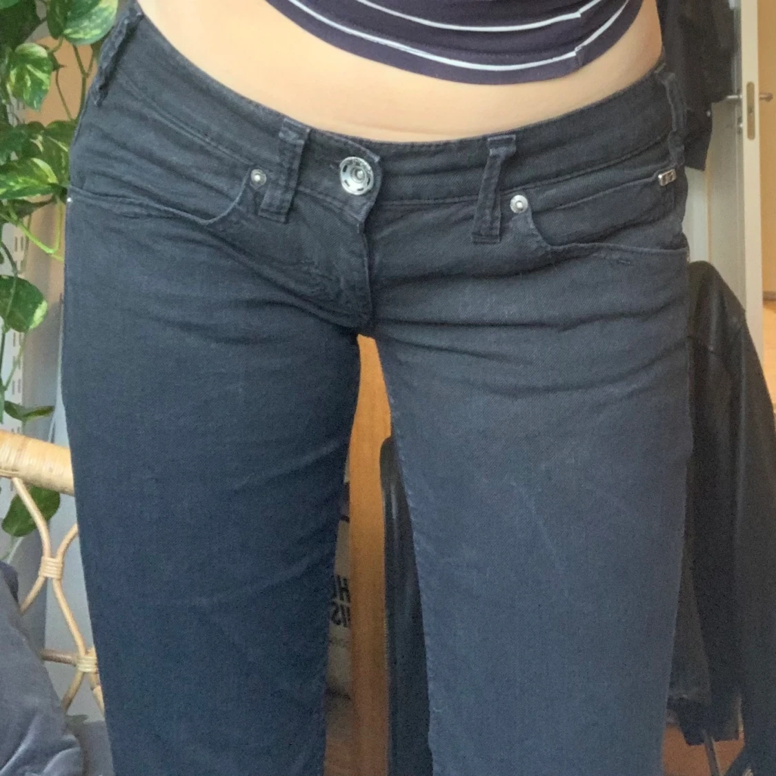 Svarta lågmidjade jeans, miss sixty  - 90