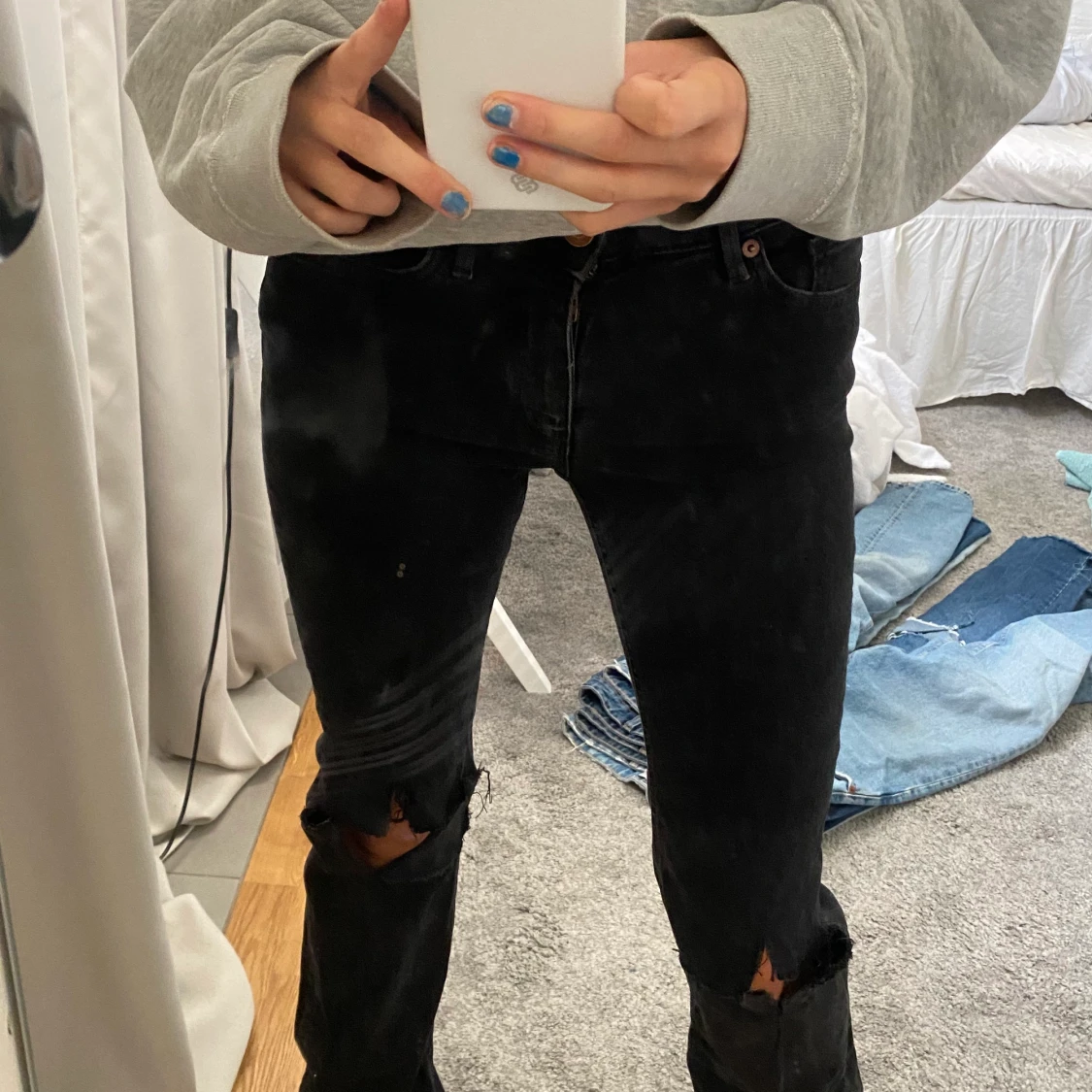 Svarta bootcut jeans - 90