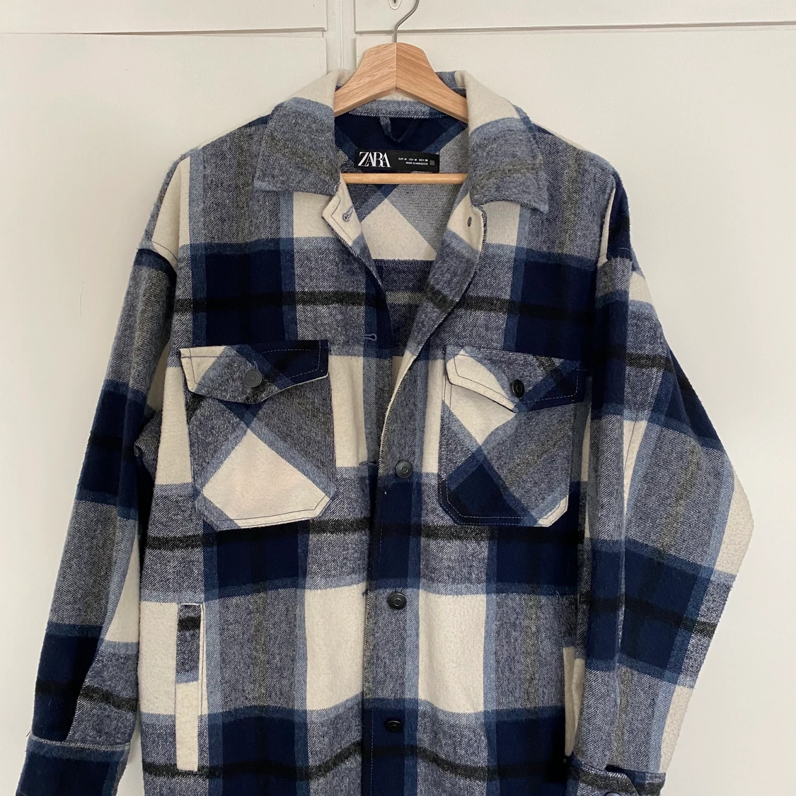 Zara rutig jacka storlek M