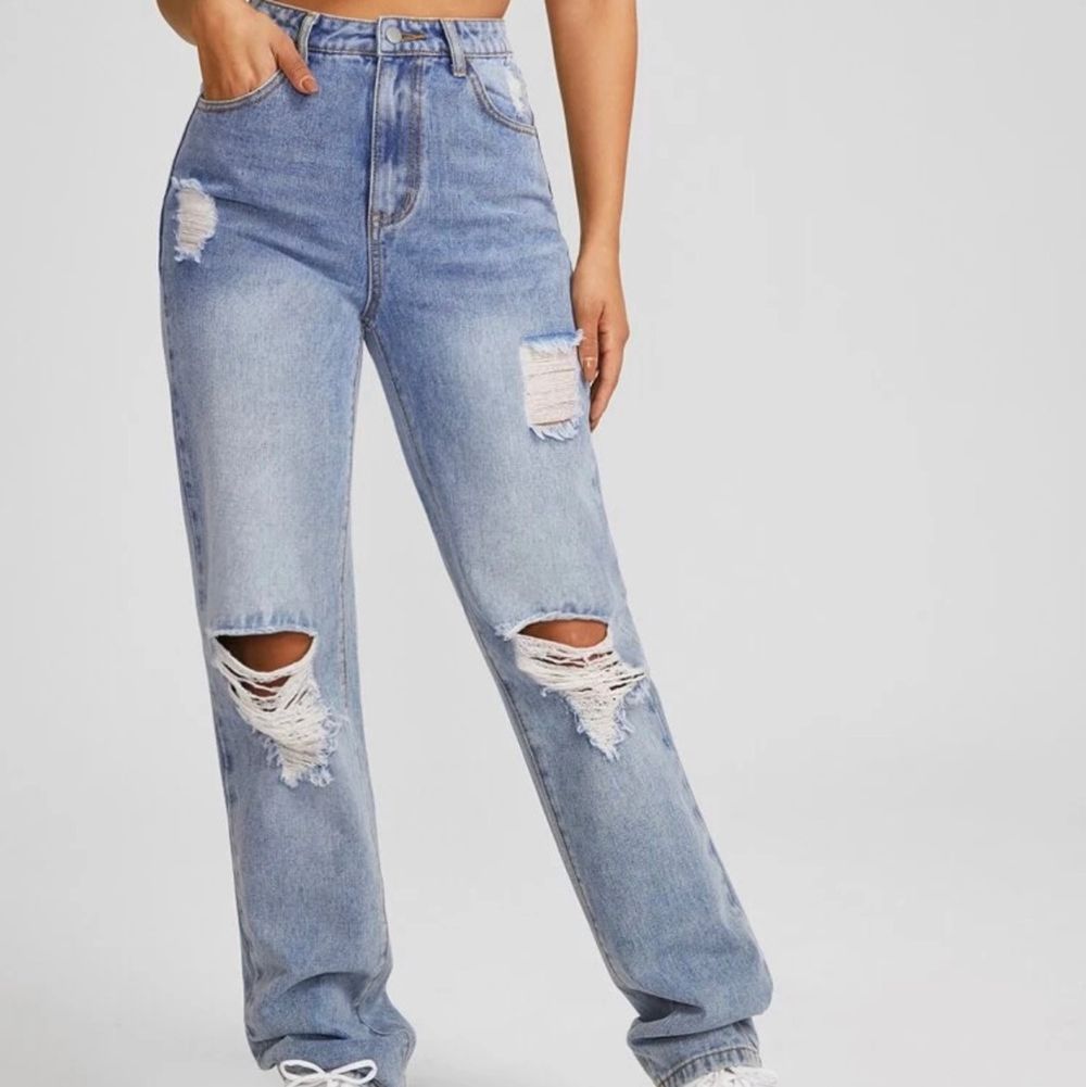Blåa slitna jeans - Jeans & Byxor | Plick Second Hand