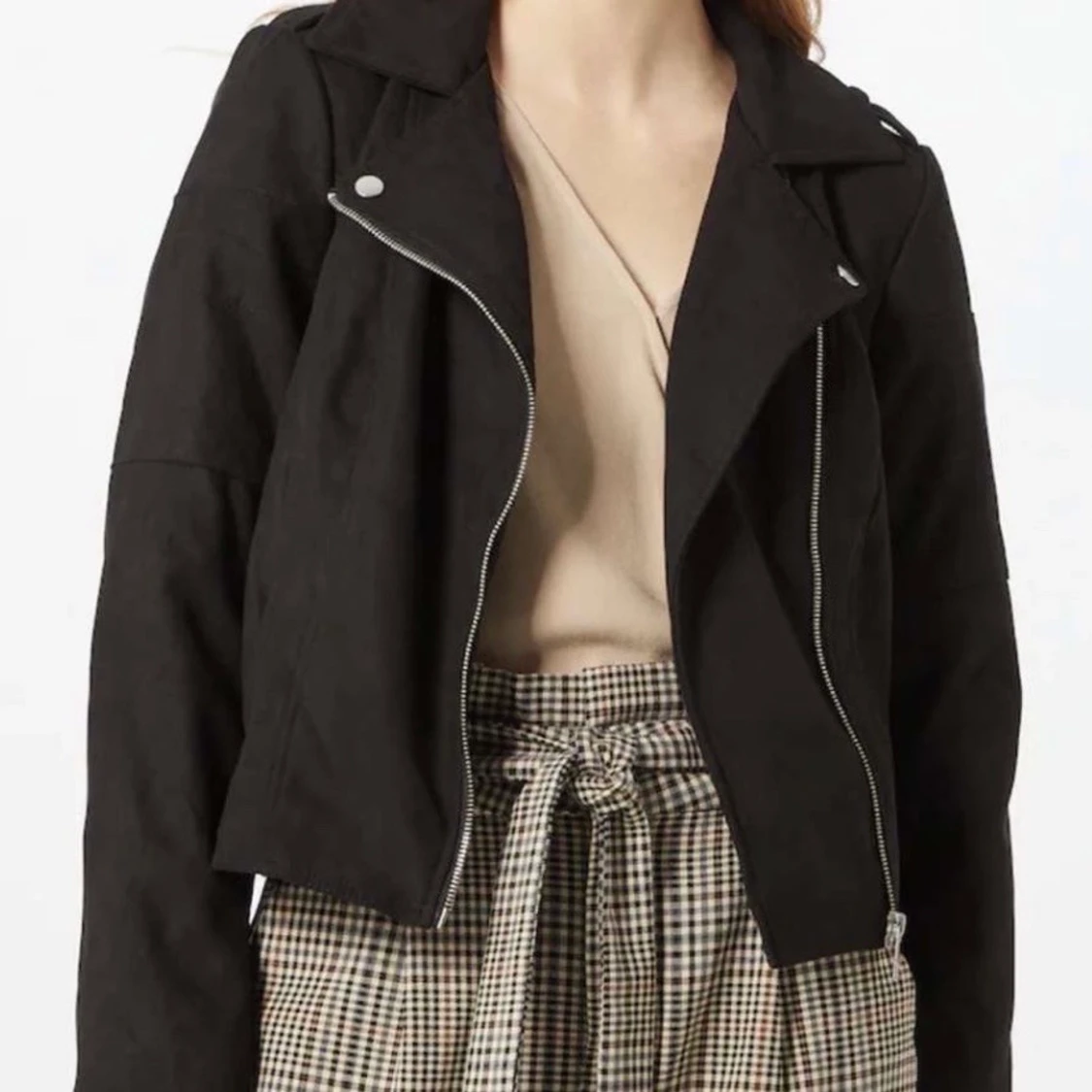 Jacka ifrån Jacqueline De Yong!