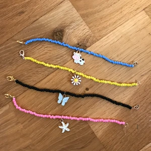 Armband - Välj din egen färg och berlock💗