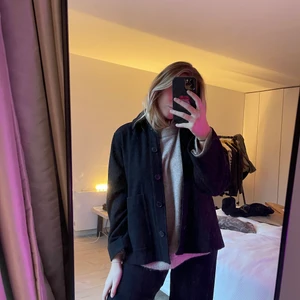 Weekday jacka - En perfekt jacka inför våren i storlek S. Köparen står för frakt!