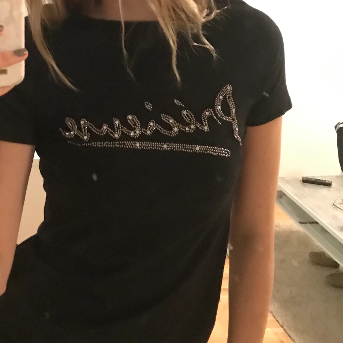 Svart tshirt med tryck - 90