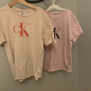 Två st ck t-shirts  - Två st ck t-shirts jätte fina storlek 10 på båda💗
