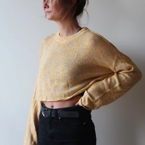 Gul tröja - Frakt tillkommer 