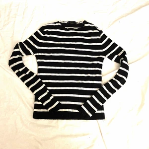 Randig topp zara - Randig topp från Zara, knappt använd, storlek M men sitter som en Small!