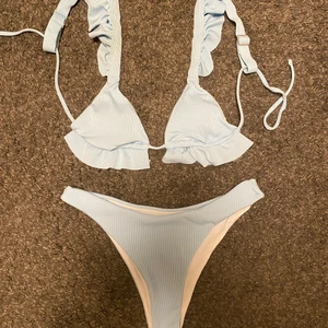 ljusblå bikini  - Säljer min bikini! Aldrig använd då den var något liten för mig, köparen står för frakt. Kom privat för fler frågor eller bilder💕