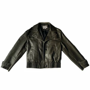 NAKD Jacka - Jättefin NAKD jacka som ej kommer till användning längre. 